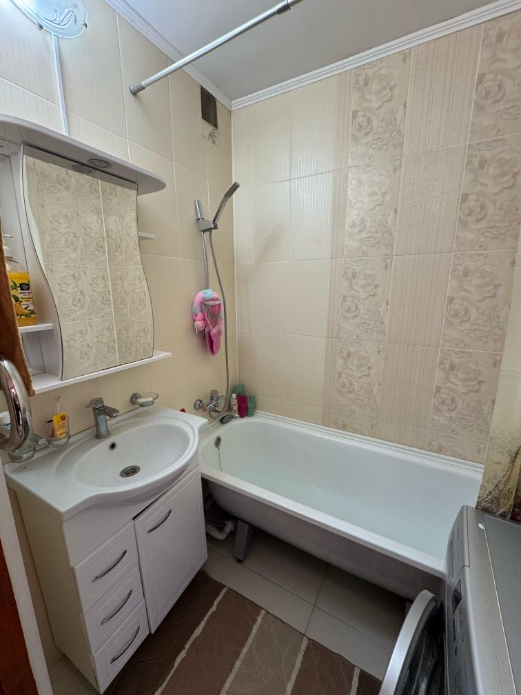 Продам 3к квартиру  8 мкр
