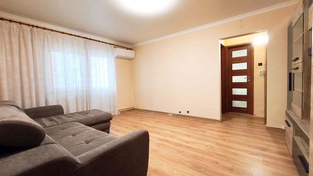 Apartament modernizat,etajul 1, Confectii