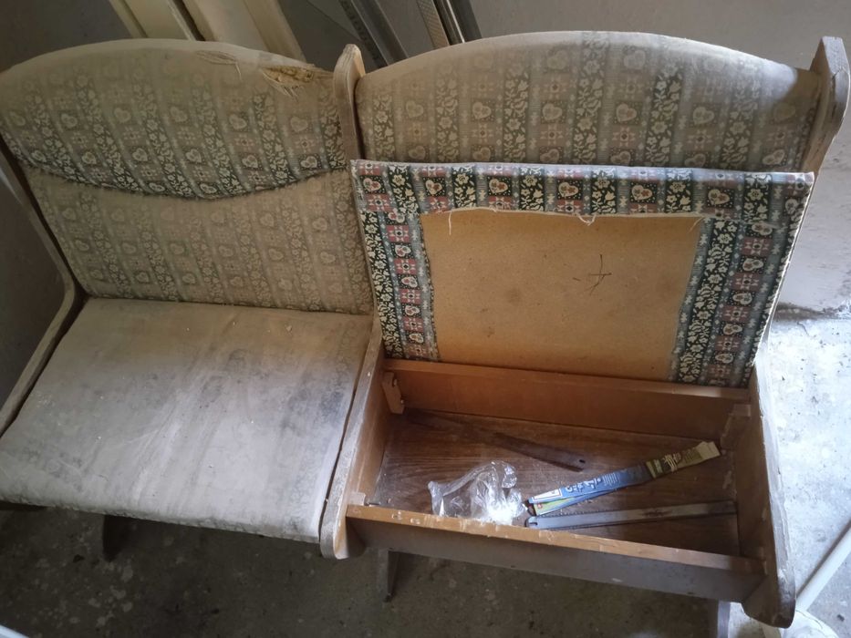 Bancheta pt masa cu spatiu depozitare