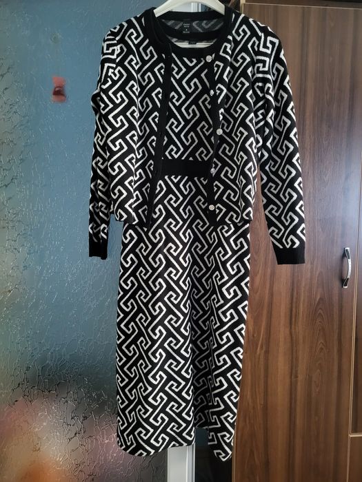 Costum damă 2 piese nou M