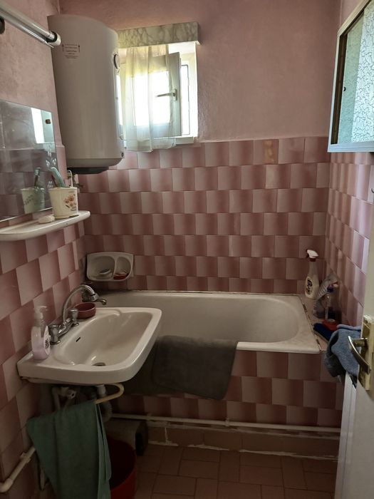 Apartament 2 camere+terasa |centrala proprie | zona Romanasul Vesel