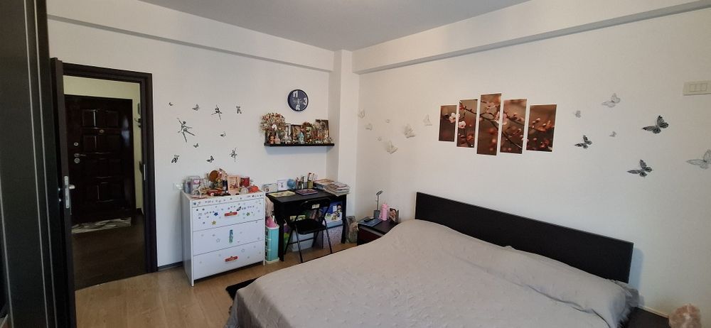Vand Apartament 2 camere mobilat-utilat  pozitie excelenta