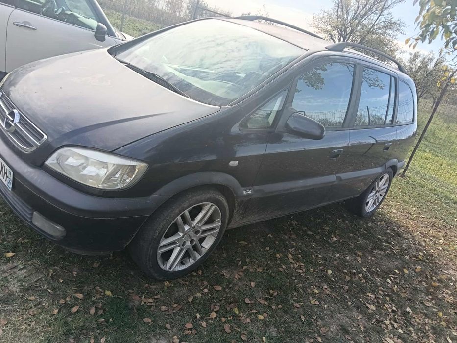 Opel Zafira 7 locuri