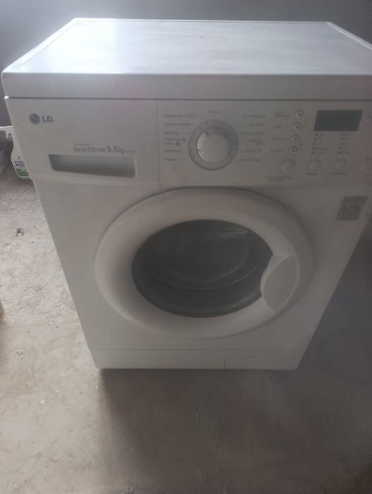 Продам стиральную машину 5,5кг.