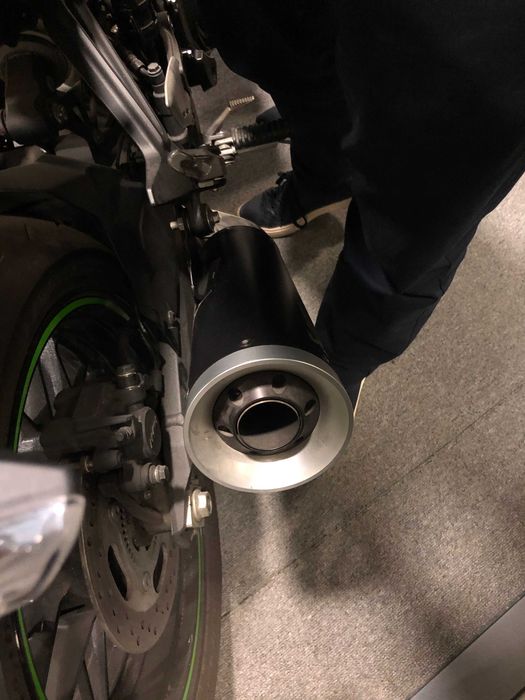 Motosikl Kawasaki Z900RS Café, 950 kub, AMERIKANKA