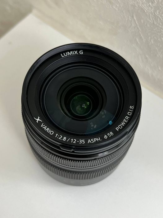 Panasonic Lumix G Vario 12-60mm f/3.5-5.6
(Micro 4/3) obyektiv