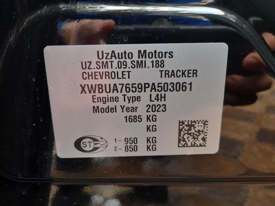Treker 2 2022 Premier Full Avtomat karobka srochna sotiladi