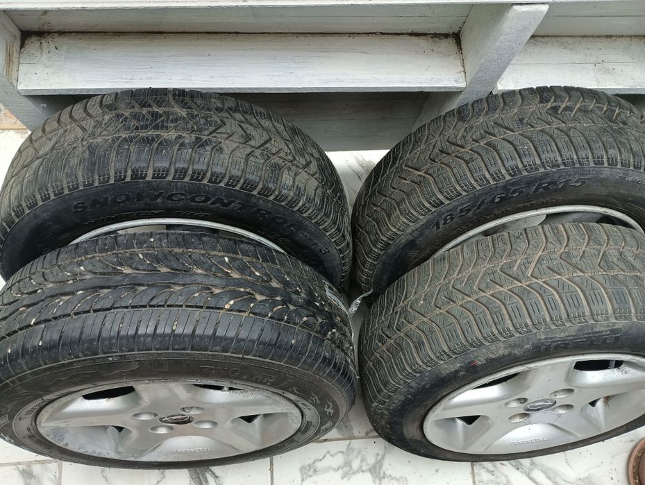 Лети джанти с гуми 185/65/R15- 310лв