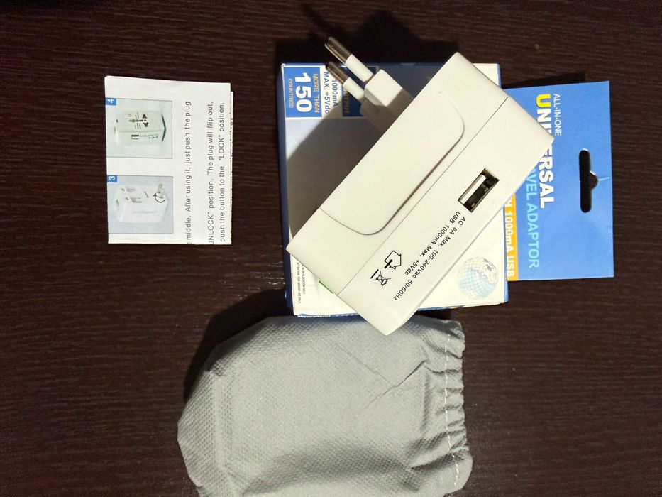 Adaptor stecher universal de calatorie EU UK SUA incarcare USB, NOU
