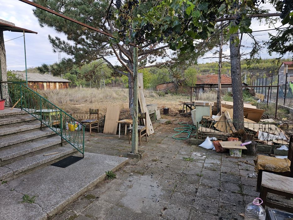 Лична продажба.в кв болярово.1430кв