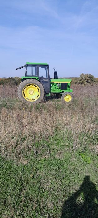 Vând tractor John Deere 2030