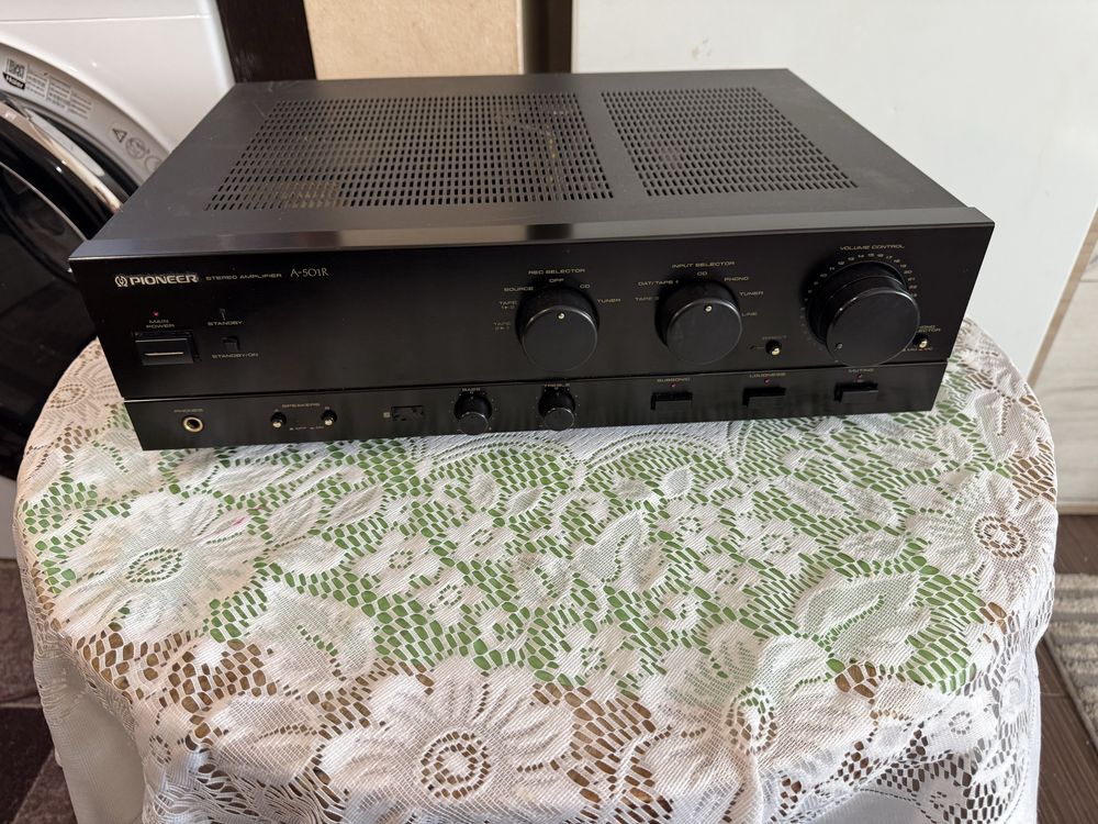 Pioneer A-501 стерео усилвател