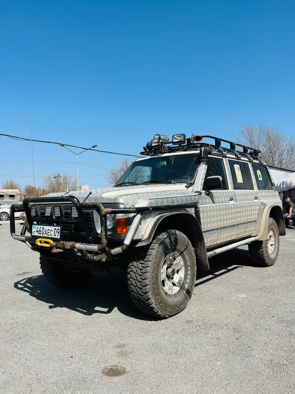 Продам машину NISSAN PATROL