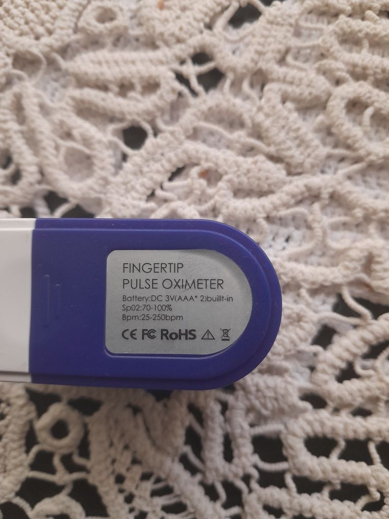 Vând un pulsoximetru medical cu 2 funcții oferta 30 lei
