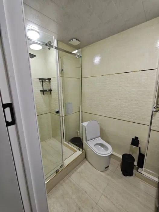 Sergeli Yarmarka bozori metro yonida kvartira arendaga beriladi