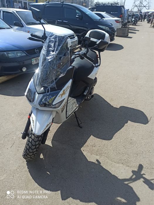 Новый мопед  11ай гарнатиясы бар 500км журп тур