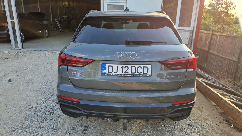 Vând Audi Q3 Tfsi-e 245cp Hybrid
