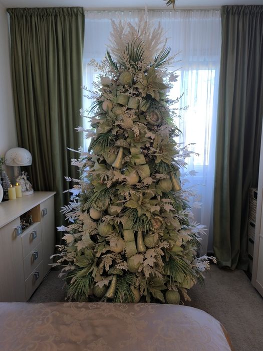 Lot decorațiuni/ ornamente pentru brad/Crăciun (260 buc)