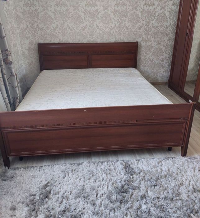 Продам кровать и шифоньер