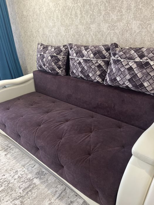 Мебель для гостинной с подушками