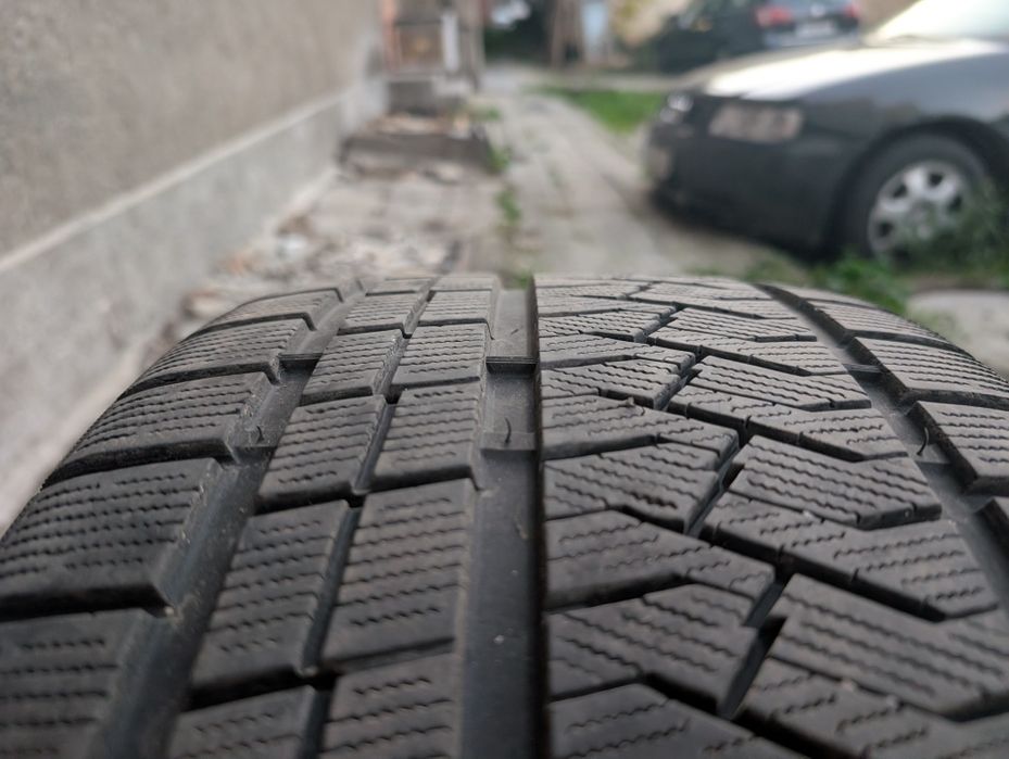 Зимни Гуми - Triangle - 255/40/R20 XL - 3 броя