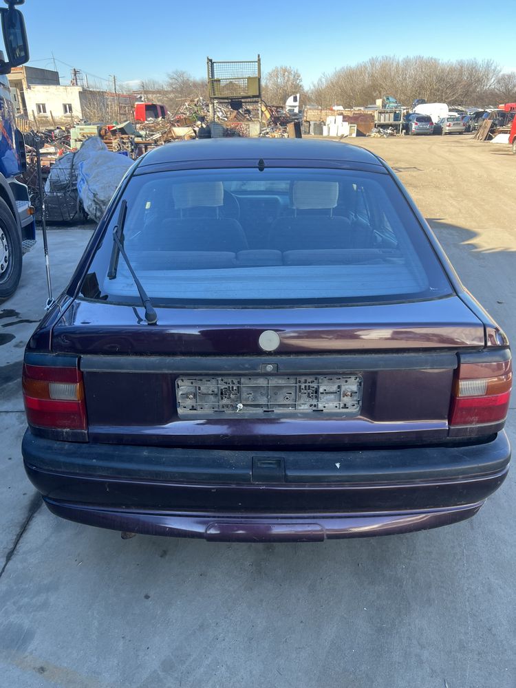 Opel Vectra A 1.7 дизел НА ЧАСТИ