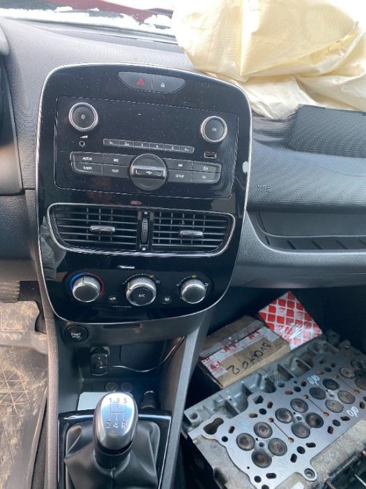 Dezmembrari Clio 4 pompa benzina Renault Clio 4 2018 break 1.2