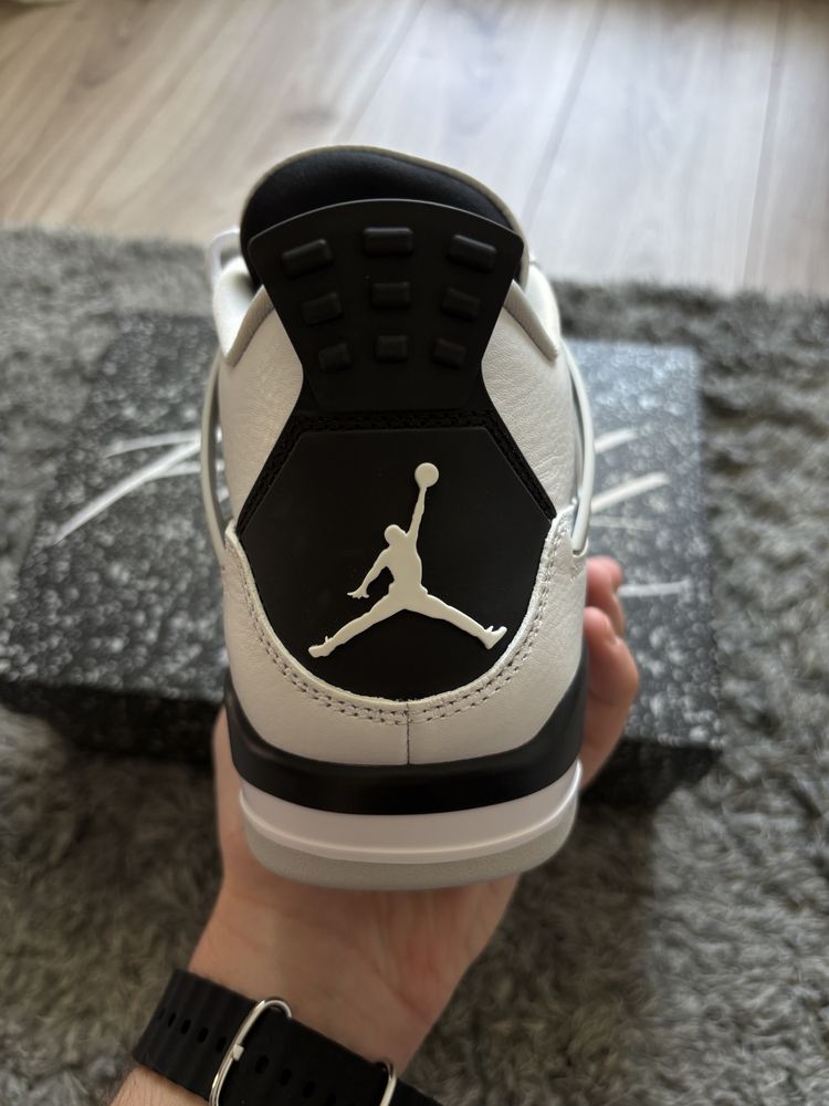 AIR Jordan 4 Military Black