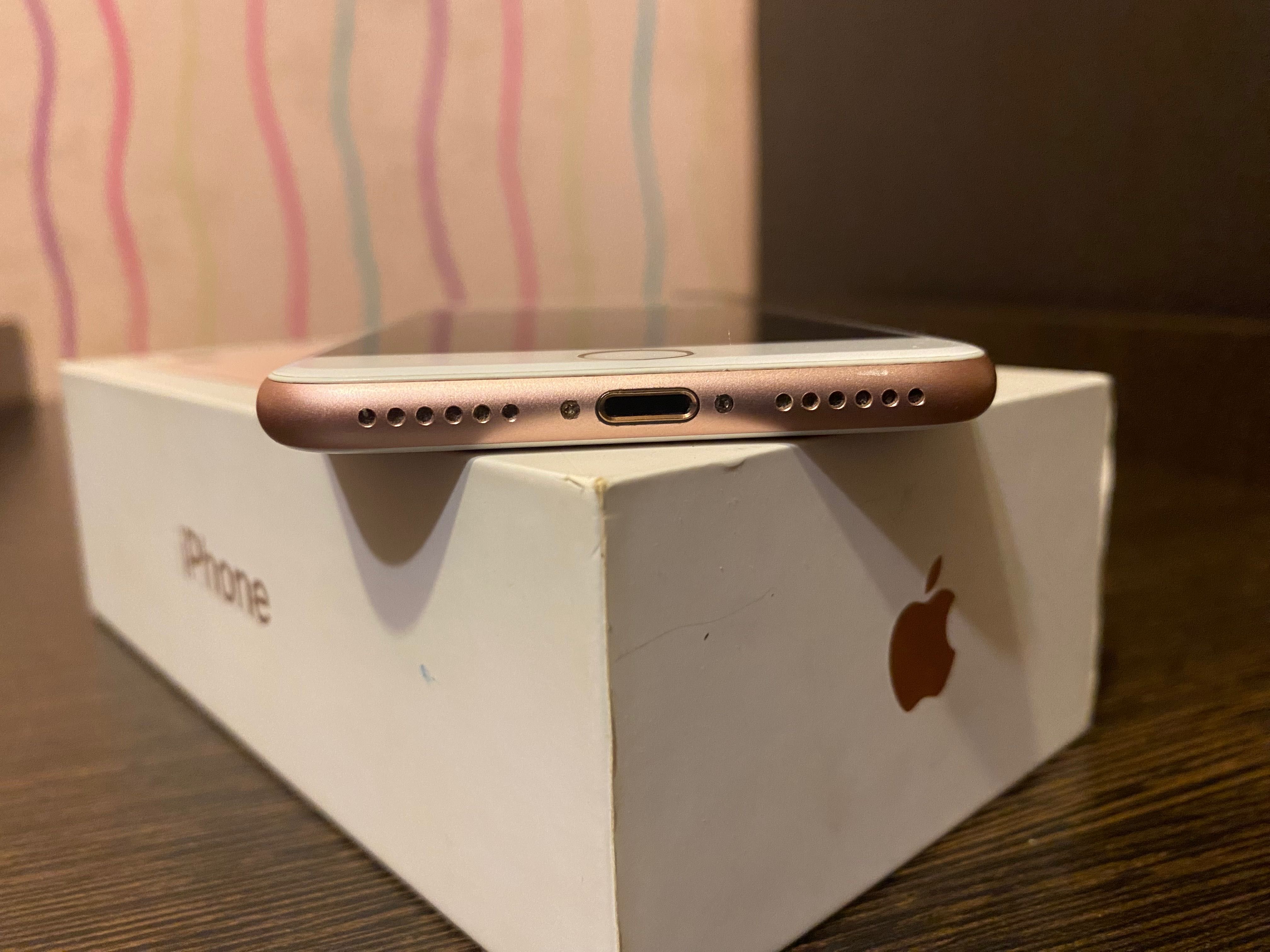 Айфон 7 розового цвета