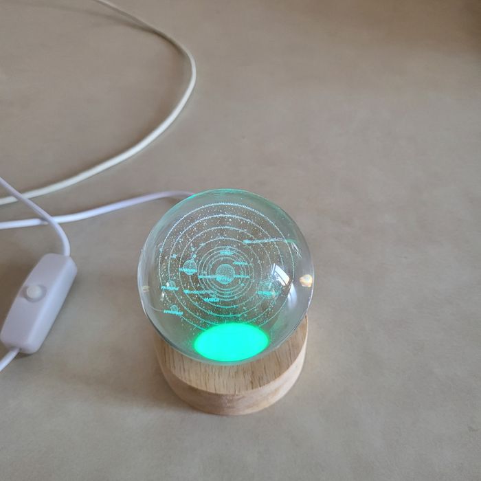 Glob decorativ planete cu lumina schimbătoare