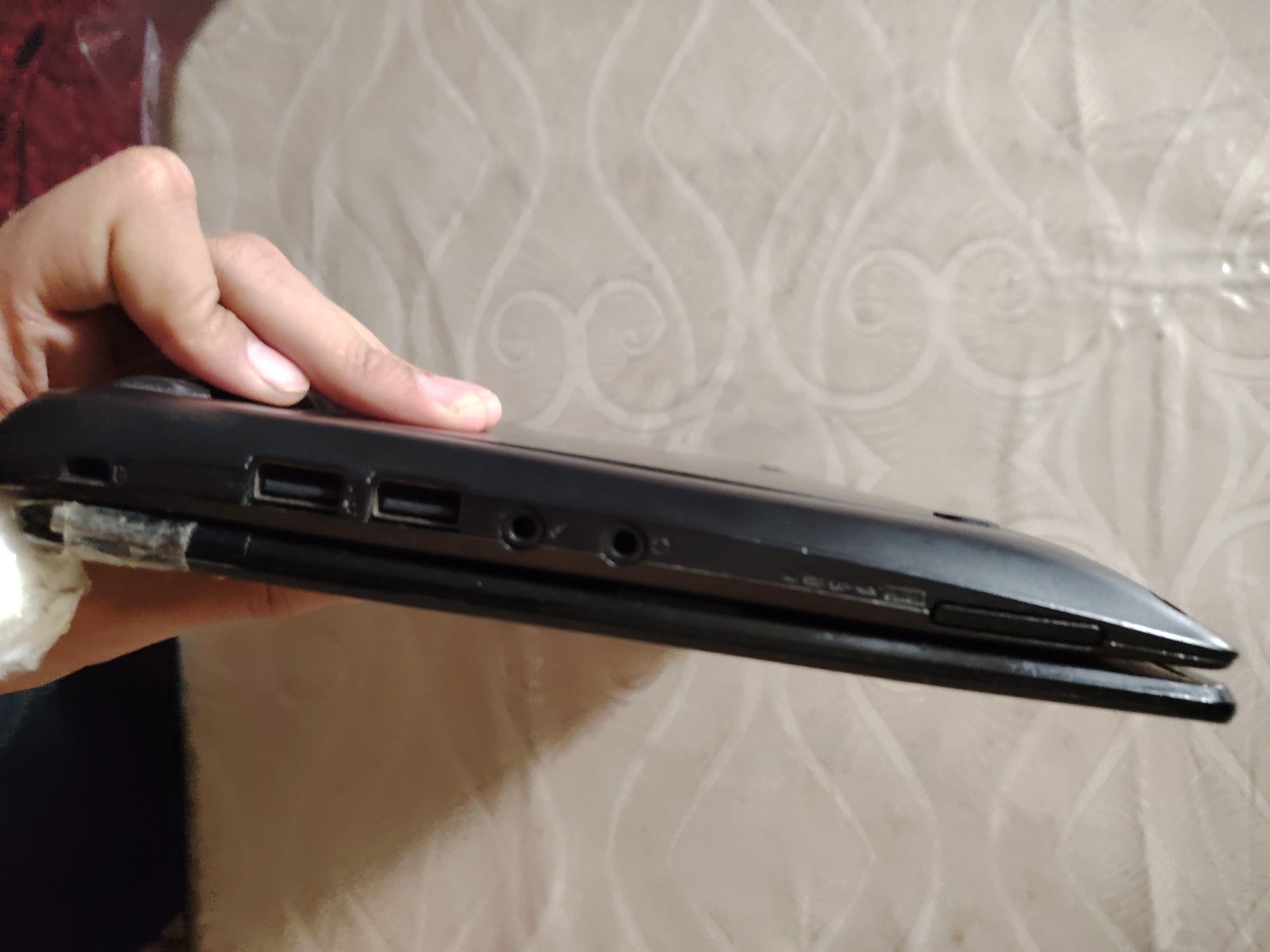 Aser aspire one sotiladi ishliydi