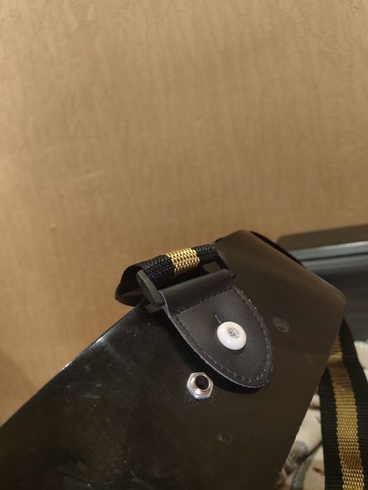 Продам Электро акустическую гитару