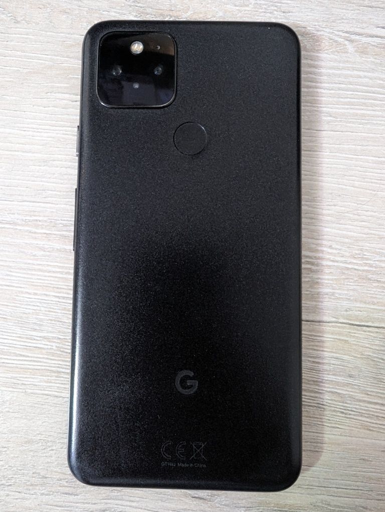 Смартфон Google Pixel 5