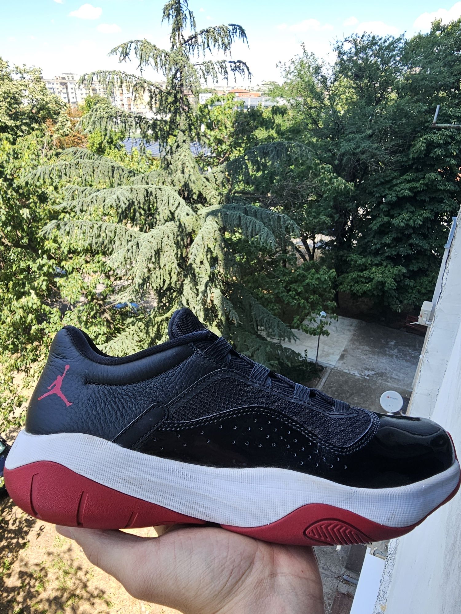 NIKE Спортни обувки Air Jordan 11 CMFT Low