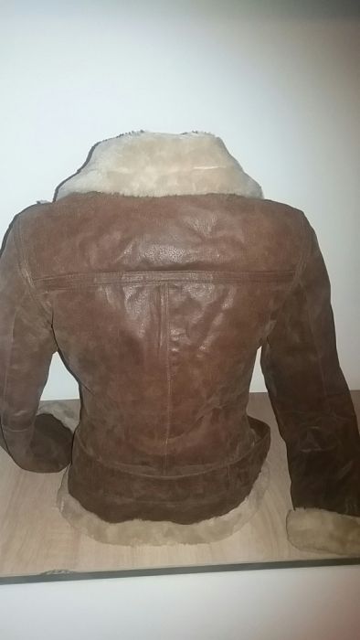 Cojoc din piele folosit in stare foarte buna