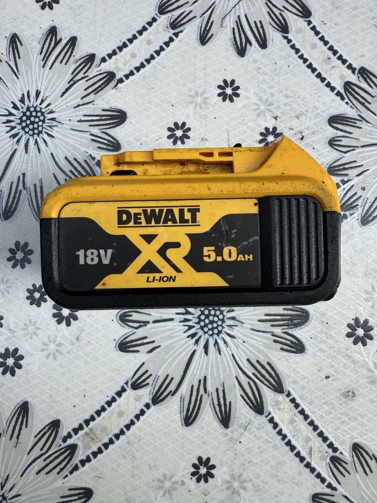 Акумулаторна батерия DeWALT DCB184, 18 V, 5 Ah