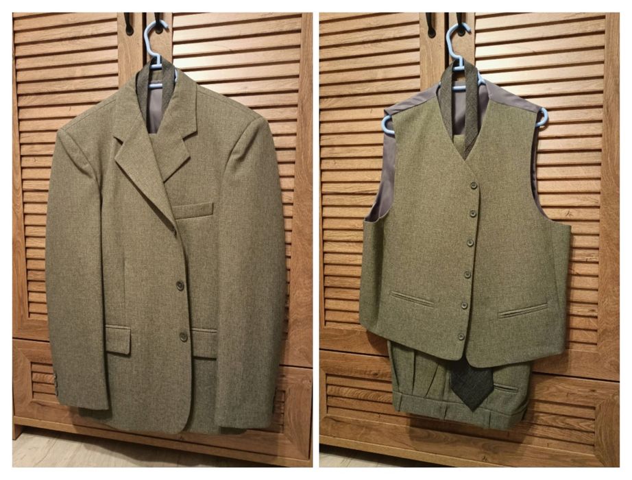 Costum barbat 3 piese, marime 48, cravata cadou, 2 buc
