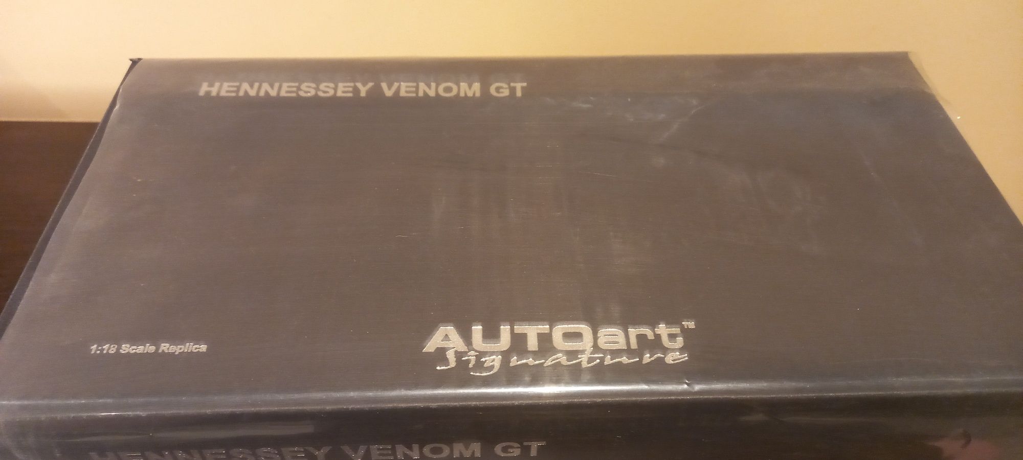 HENNESSEY - VENOM GT  2012  auto art 1:18