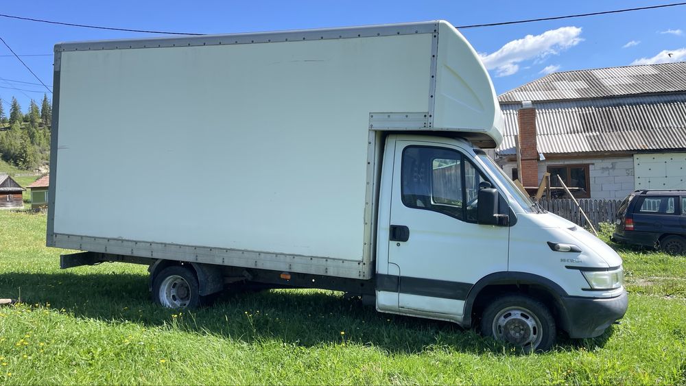 Iveco Daily 35C12 - 2005 - Motor 2.3 - 3.5 tone - Categoria B