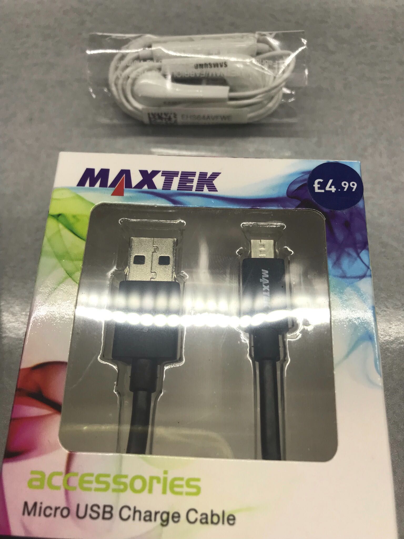USB и кабели за телефони