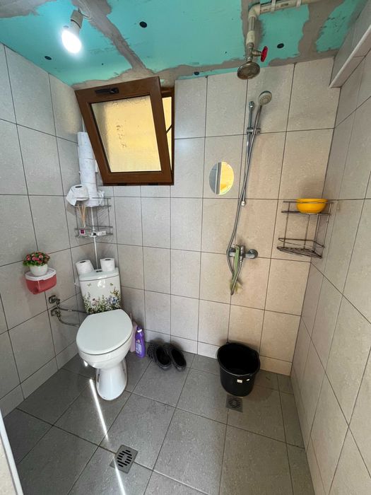 Продава вила в ж.к. Изток над блок 45, гр. Казанлък