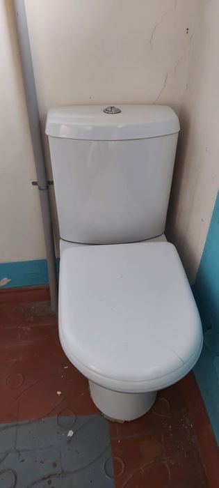 Отдам даром унитаз / туалет