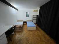 Caut coleg/colega pentru a prelua o camera ,in apart 3 cam. Decomandat