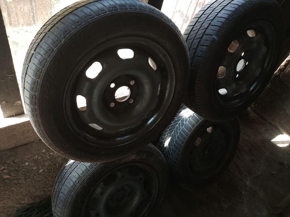 Golf 3 . 1.6 benzină