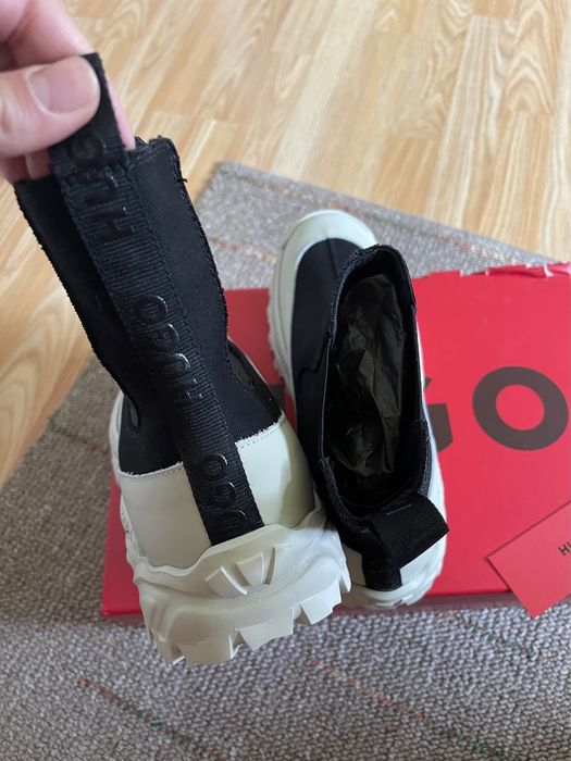 Спортни Боти Hugo