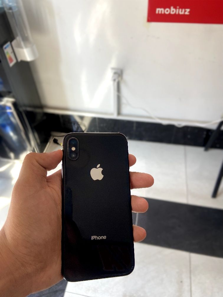 IPhone x LL A 64gb