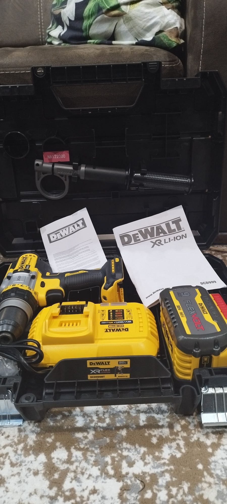 Шуруповёрт ледобур DEWOLT DCD999
