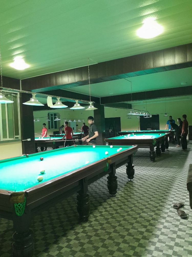 Billiard stollari sotiladi