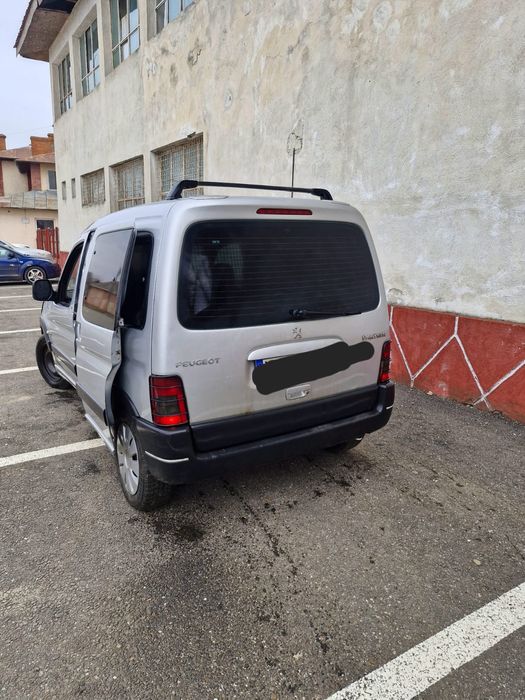 Peugeout partner 2004