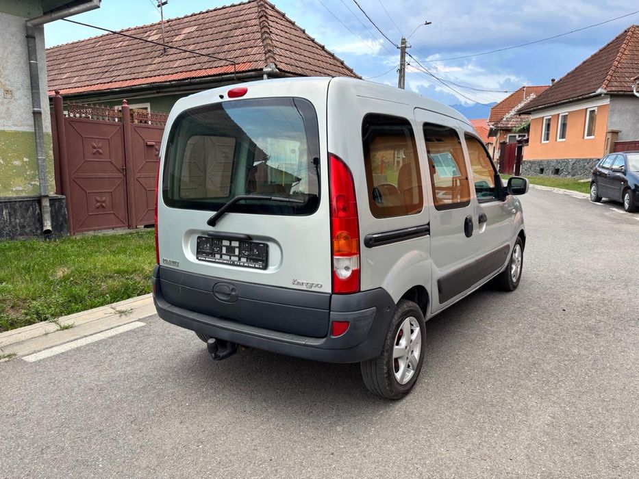 Renault Kangoo 1.2 benzina 5 locuri family 2006 euro 4